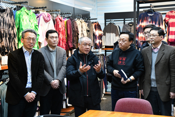 中锦集团董事长_天津锦明董事长颜锦